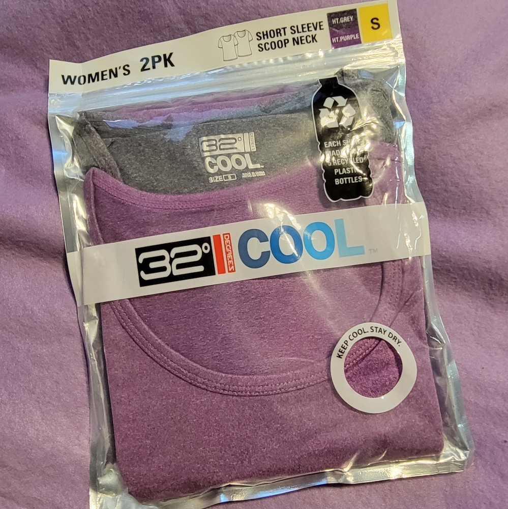New women's 2PK 32 Cool degrees short sleeve shirts..
